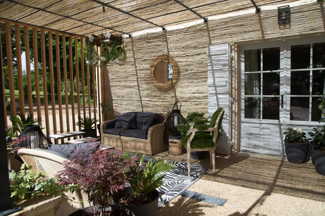 Lacassagne Bed & Breakfast Larressingle 3*,  France